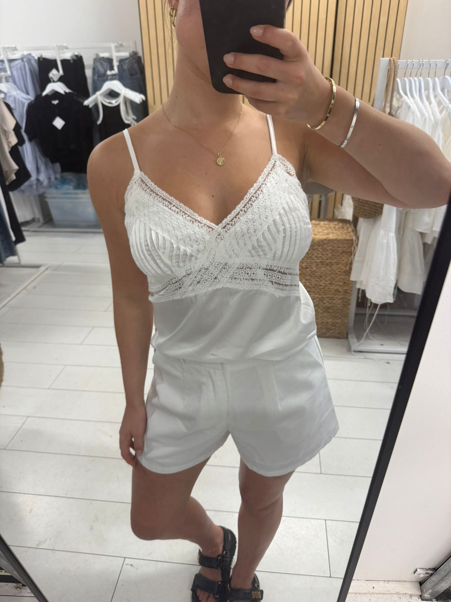 PIA SINGLET